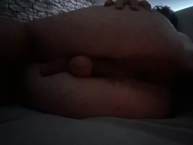 who wants to penetrate a little sissy slut🤭