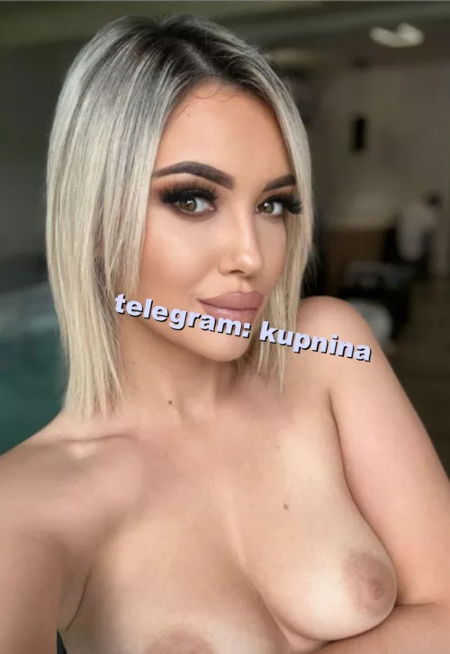 Who’s ready to make tonight feel like something out of a fairytale [F]22 [F4FM]