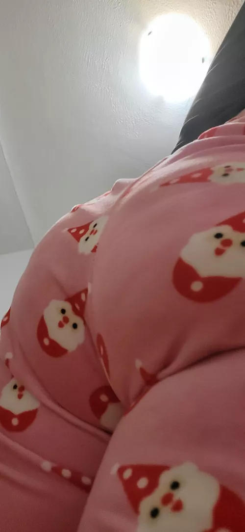 Would you bend me over? Call me 🤔