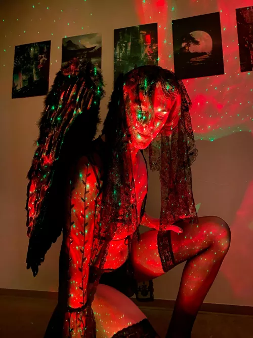 Would your serve a prince/princess of darkness?😈