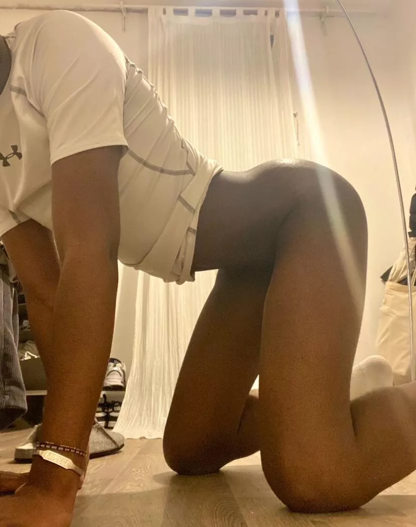 [18] Wanna get behind me? ;)