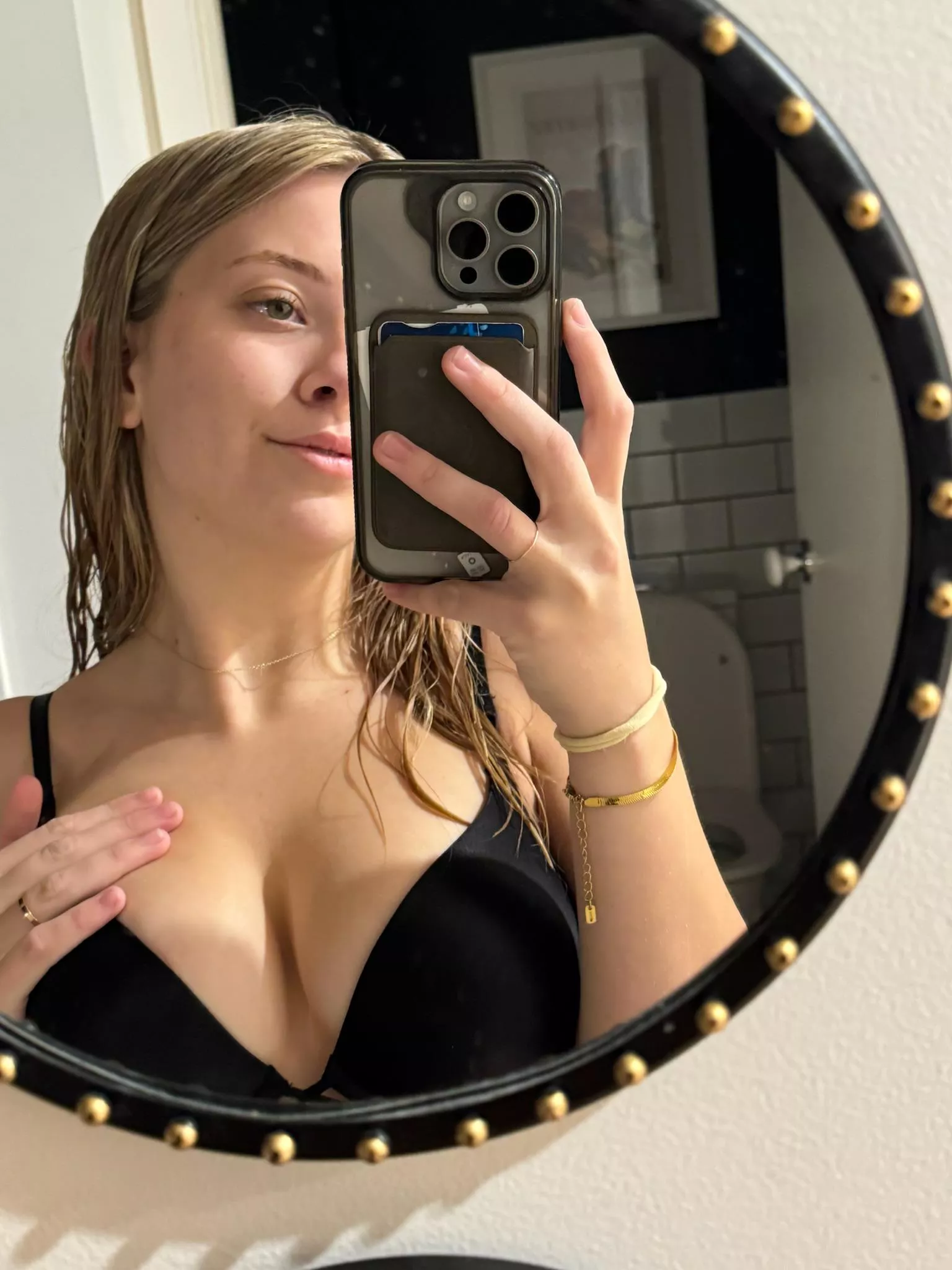 19[F4M] #Philly need to swallow some cum.. i can travel for the right guy!