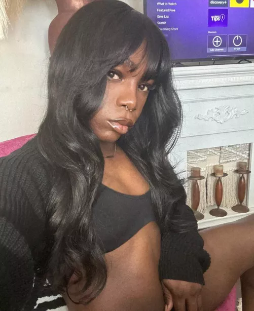 1st 10 subscribers are free 😉. Support a girl trying to make her way 🥺👉🏾👈🏾