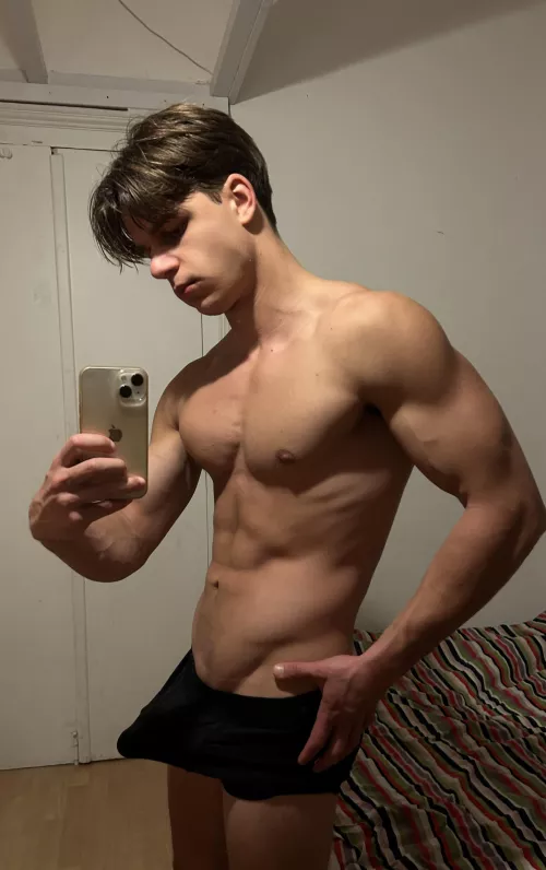 (20)Wanna sniff my musky undies?