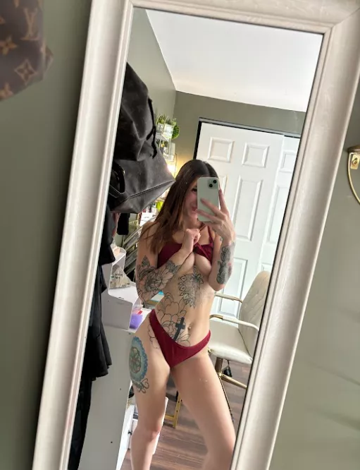 21F [VA] Not looking for anything serious, unless it’s some serious fun 😘😉