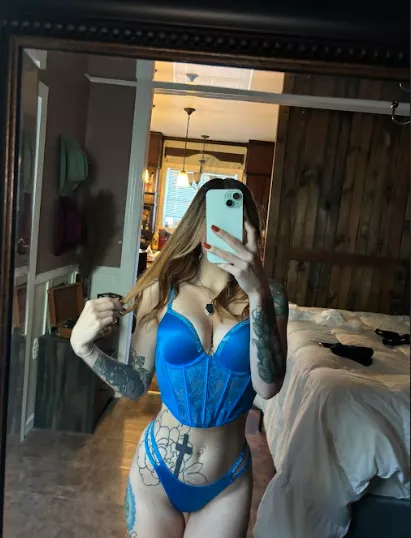 21F VA ready to find someone who can match my energy in the heart of Virginia! Is it you?