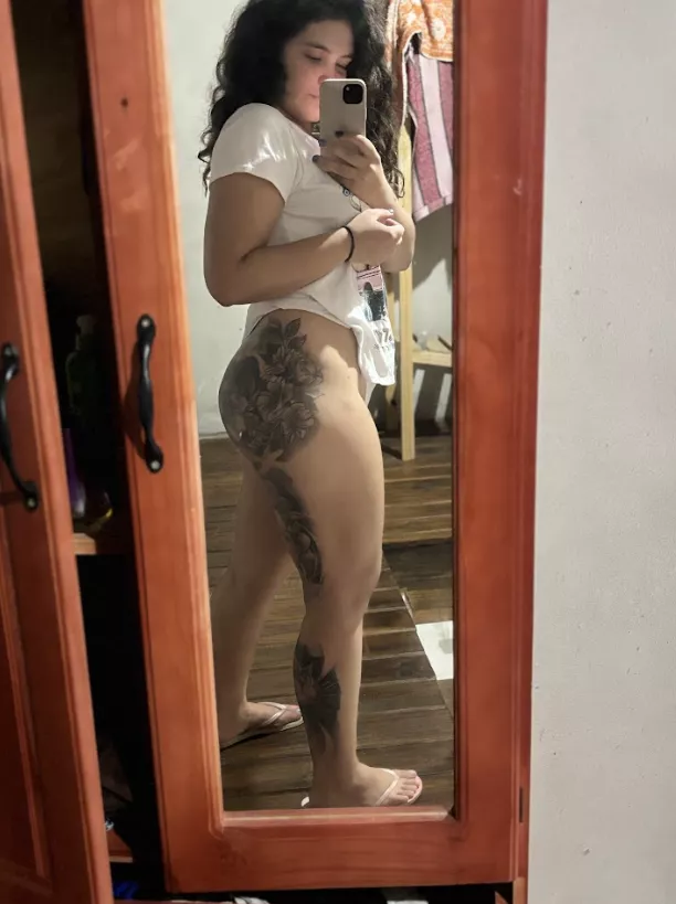 22[F4M] Desiring a submissive and obedient daddy