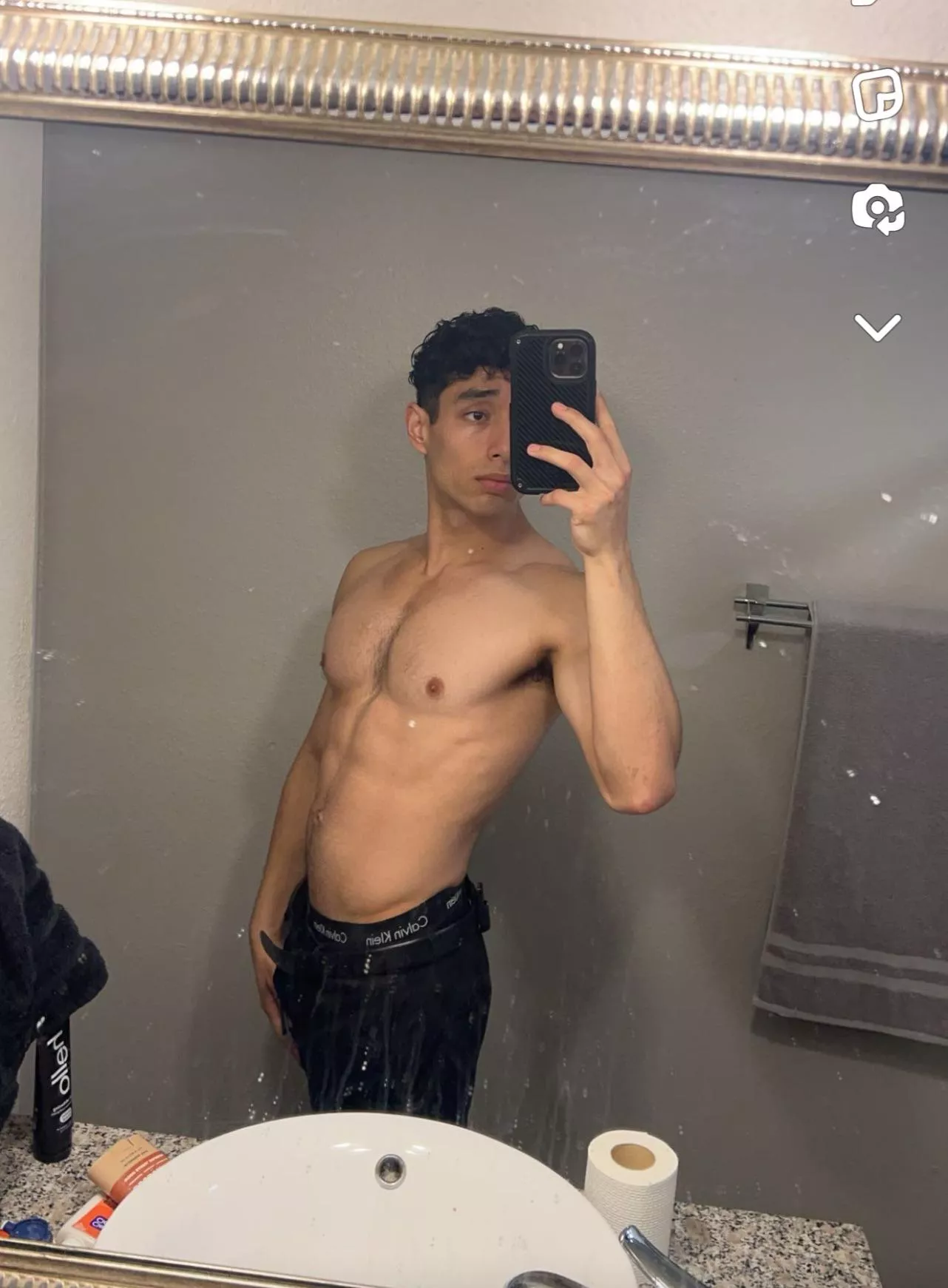 [25] friendly Cash Master : accepting tributes to buy food so i can workout more >:3 