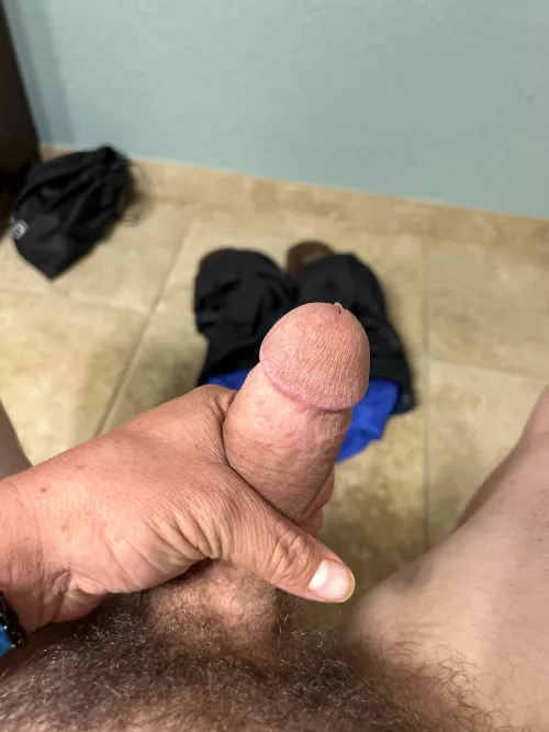 25M looking for a friend