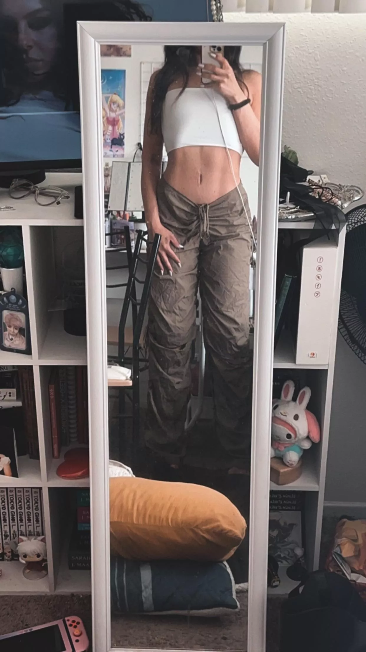 559 Trans - Looking for Tall, Fit, Chill dude to hang with. DM if you’re actually chill and not an a**hole