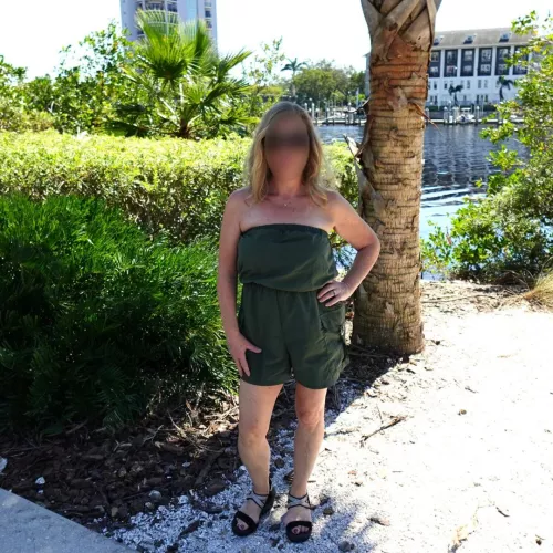 A hotwife that's always on the move!