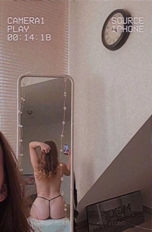 Anyone would like to end the day with a bang.. 💦😈👻 BadLizX