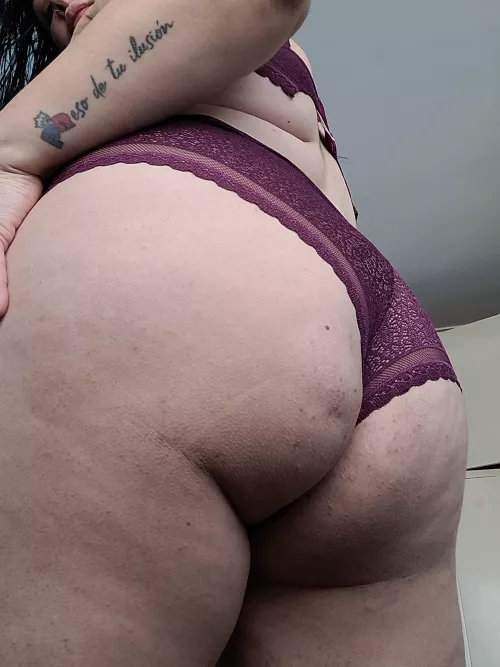 appreciate my cute holes... 