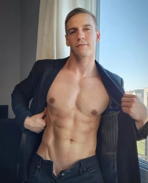 Are we going out or staying home 😏..?