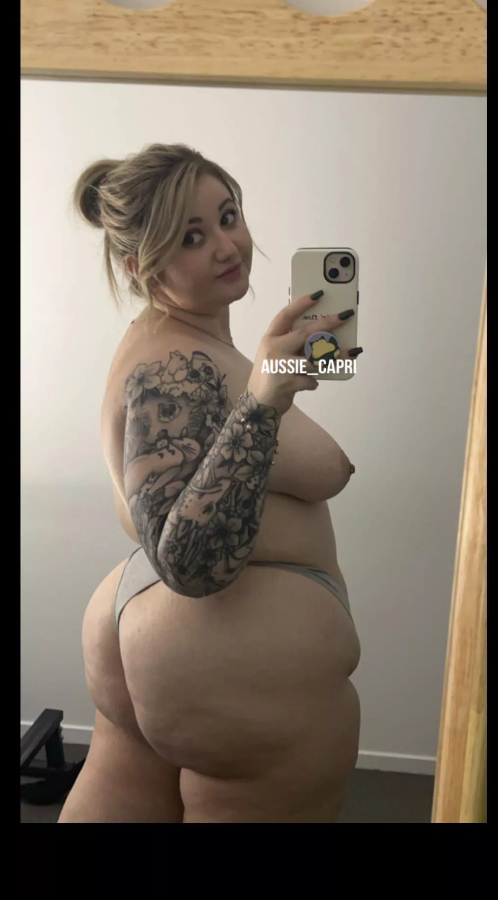 Aussie, chubby, nerdy and swallows - am I your type? 