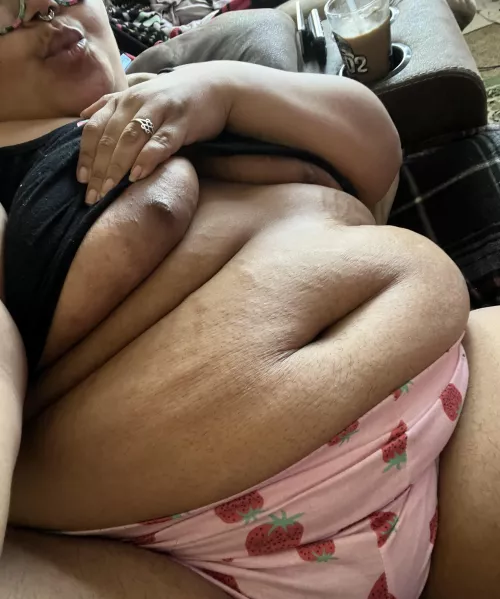 Awaiting your kisses 