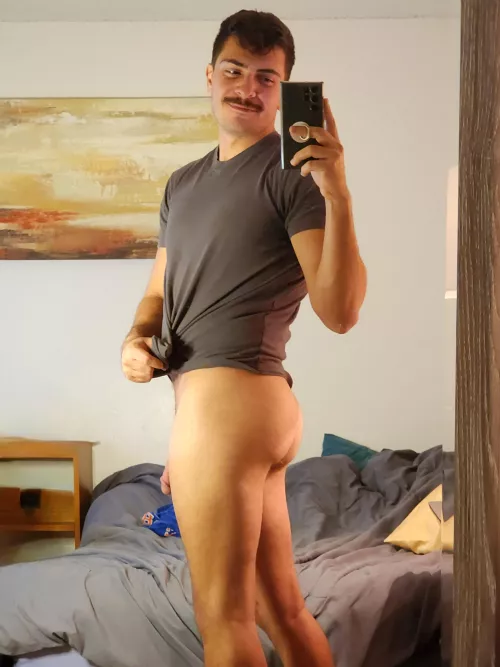 Bare buns and a smile in the Hundred Acre Wood