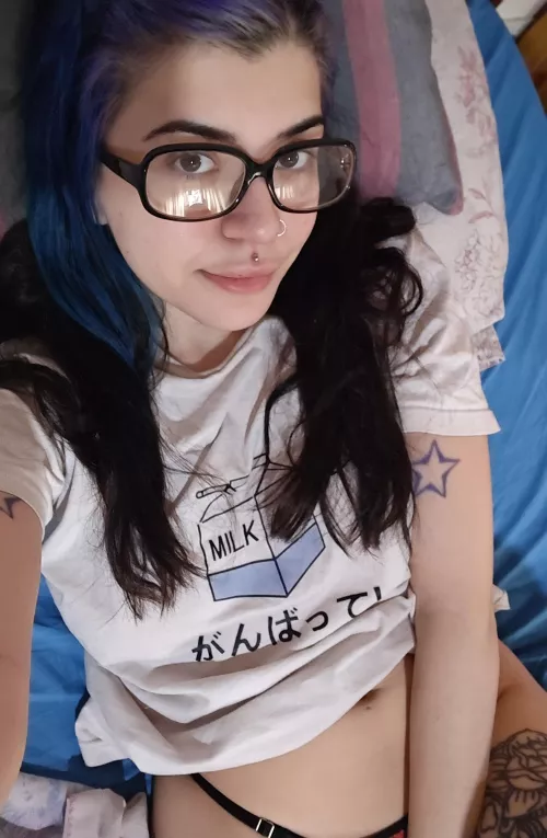 Cam girl 🤍 content creator telegram Frambuesamiko 