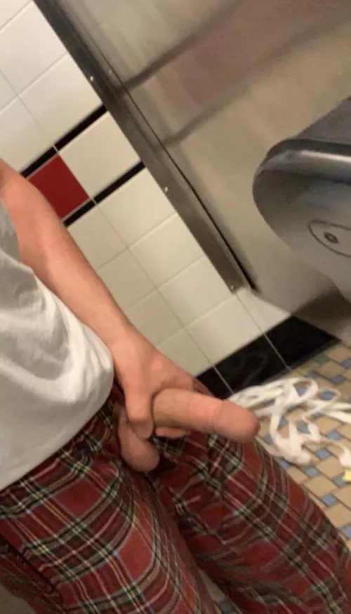 Campus bathroom in 5?