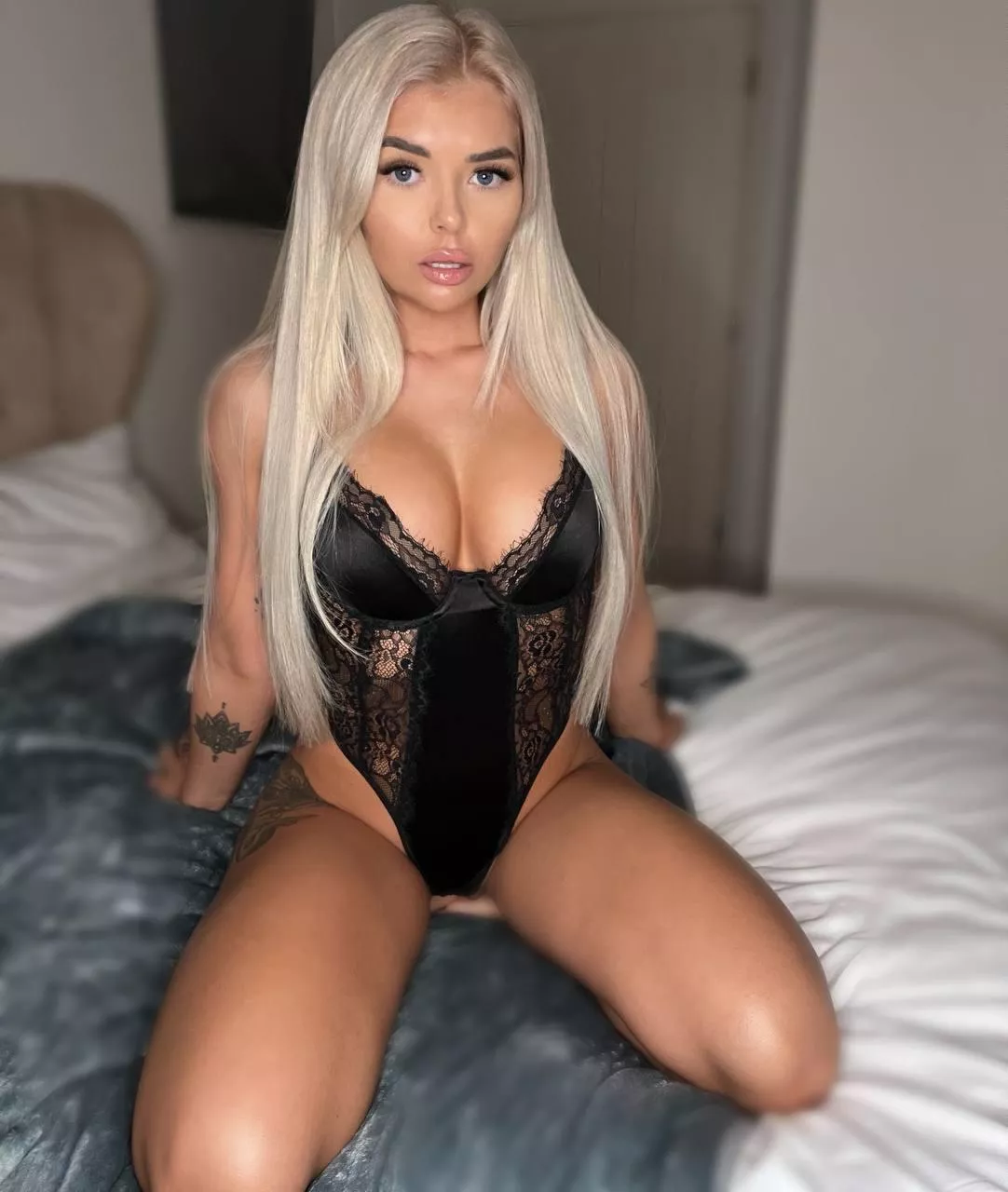 Can I be your dream girl? 