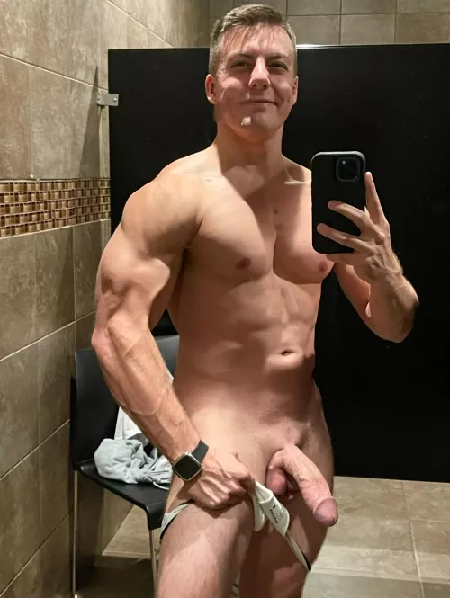Check out my thick arms. So veiny [30]