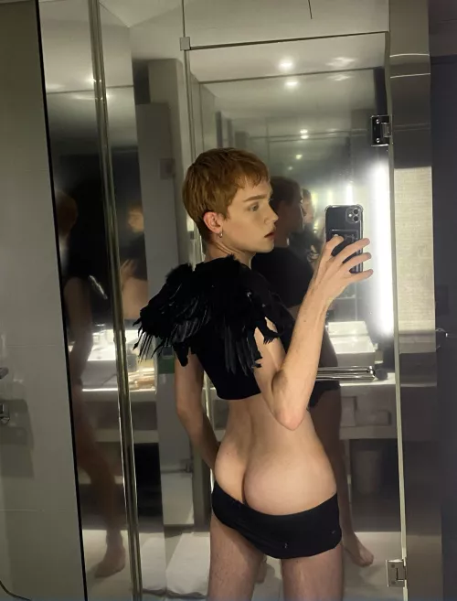 Come take these off me, won’t you?