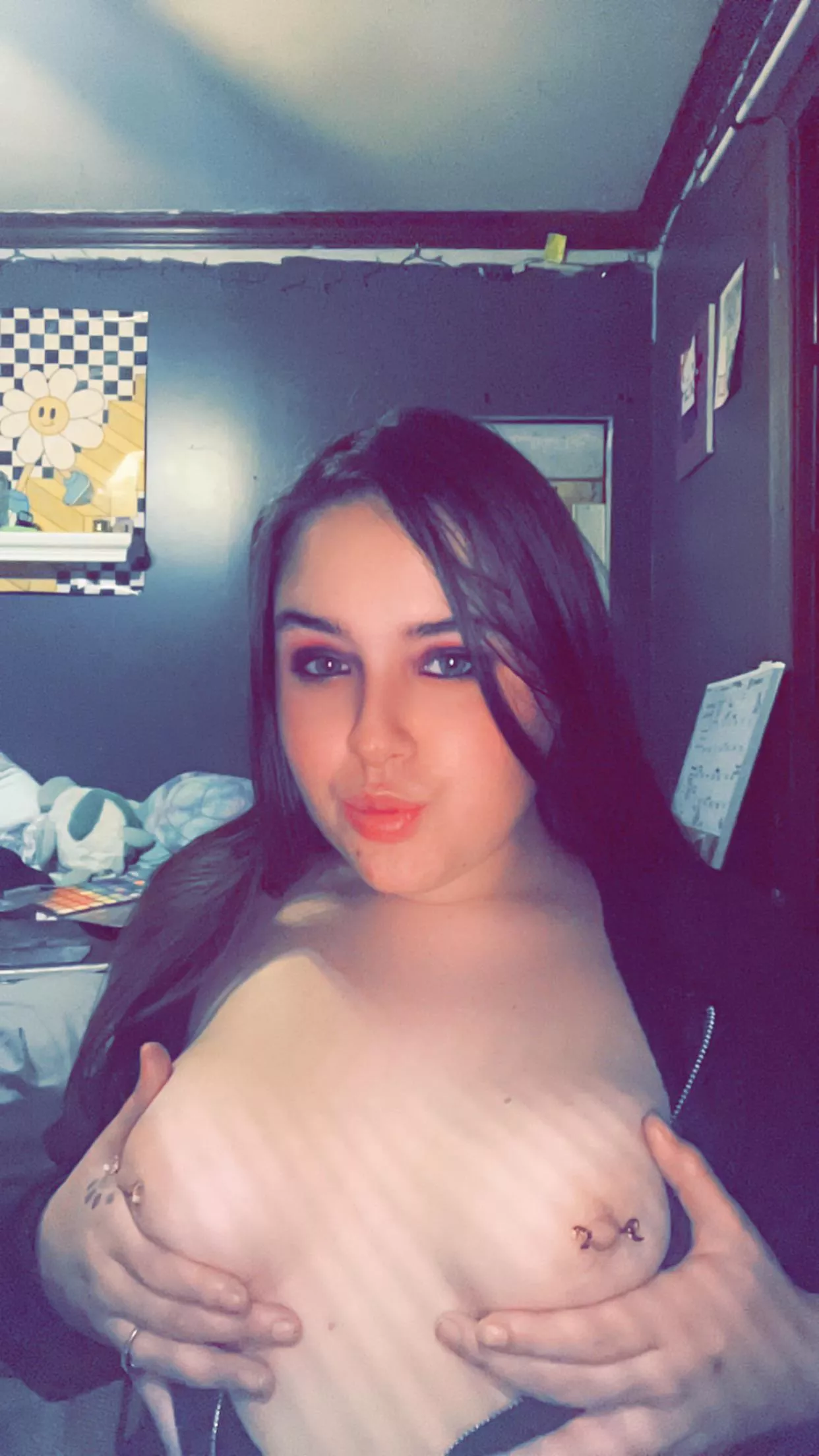 Could ya hold one for me ? 