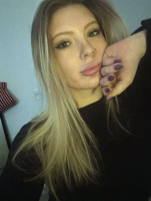 CT friends, I cant sleep up ughh.. still up? F18