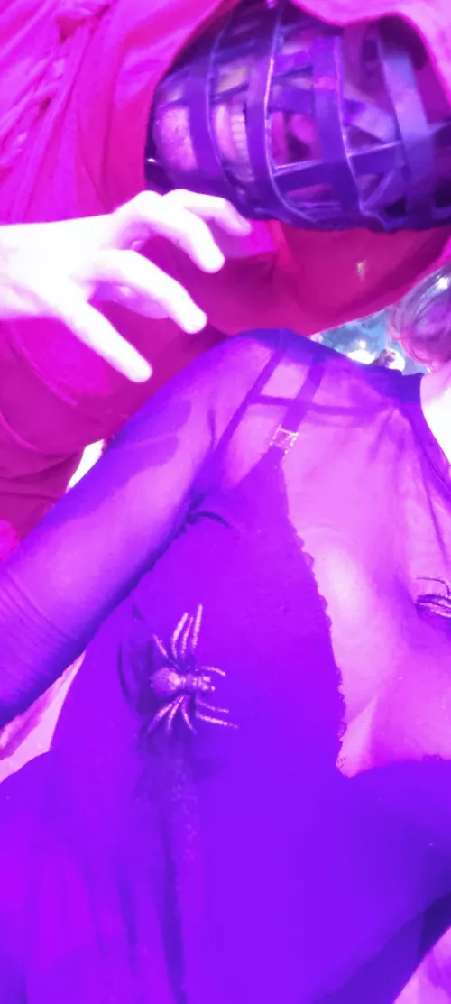 Cum and find me before he gets me!!!