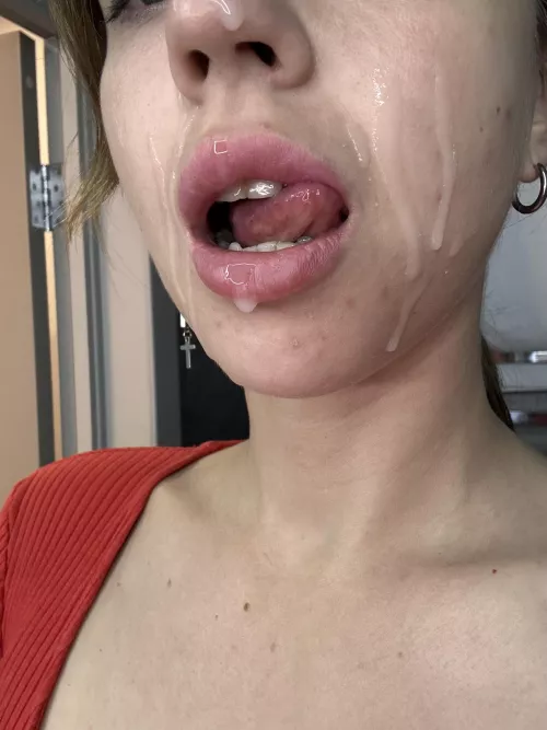 Cum in my mouth and on my face makes me feel needed