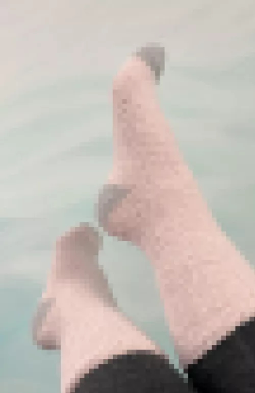 Day 19 of socktober - is cozy fuzzy sock day 🎀