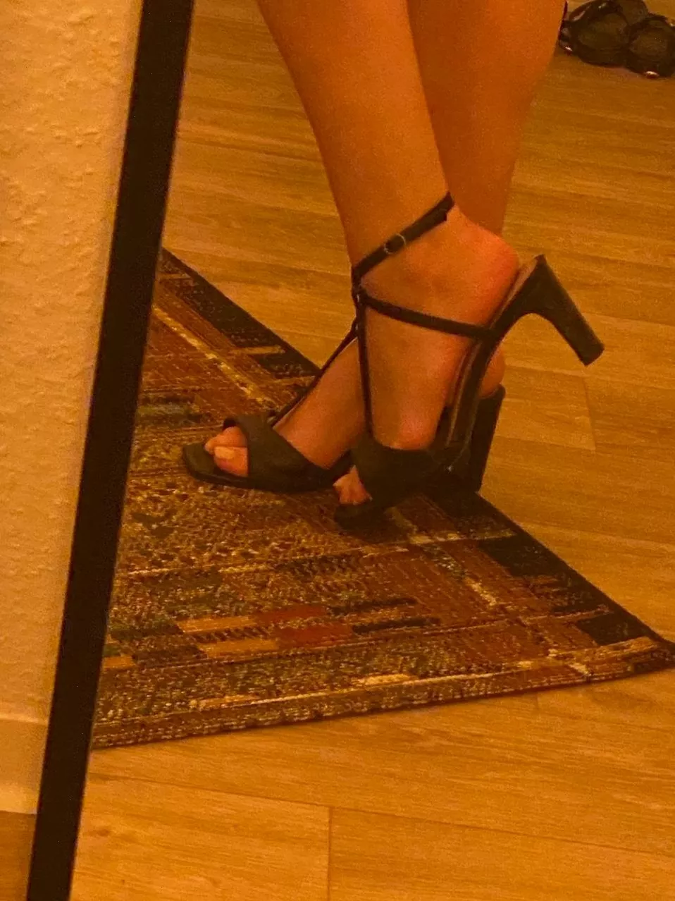 Do you think my feet are pretty ;)