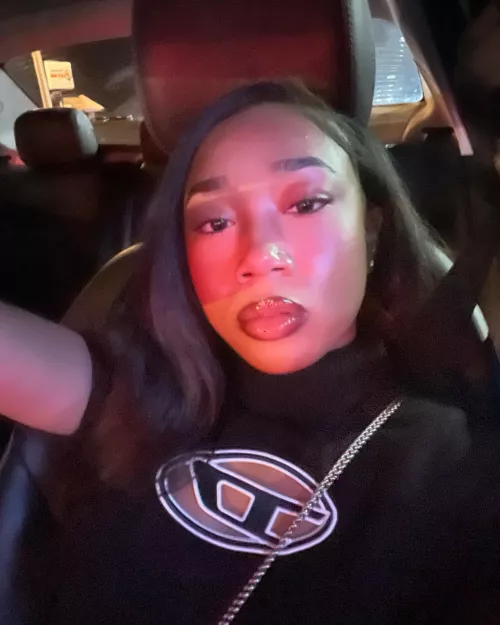 Ebony Dommes will always be Superior👑 That’s why you spoil and worship us daily