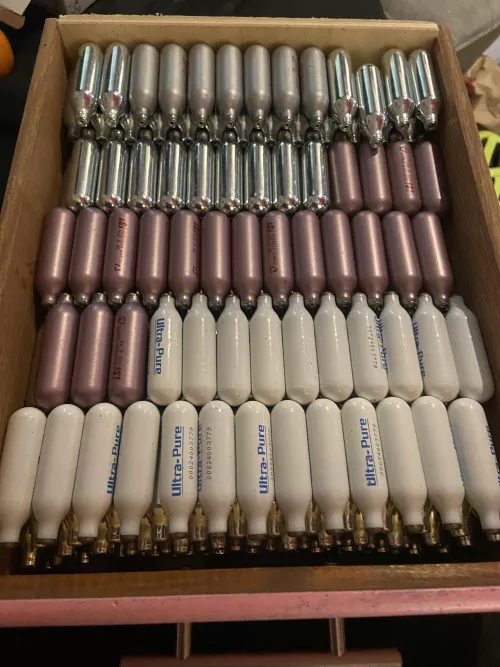 Empty whippit drawer update: five hundred and thirty-three in total!