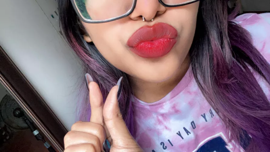 Even my nails are bigger than your little shrimp.