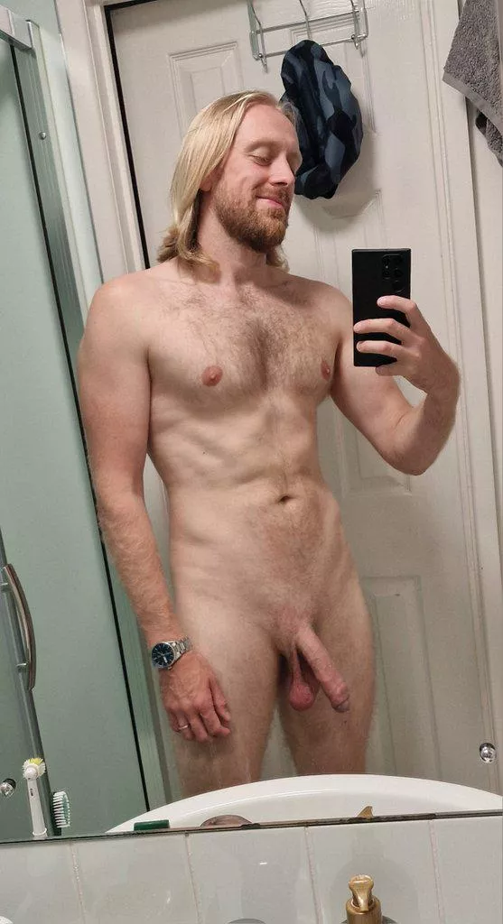 Ever wanted to get raided by a viking nudist? 😜⚔️🧔🏼‍♀️