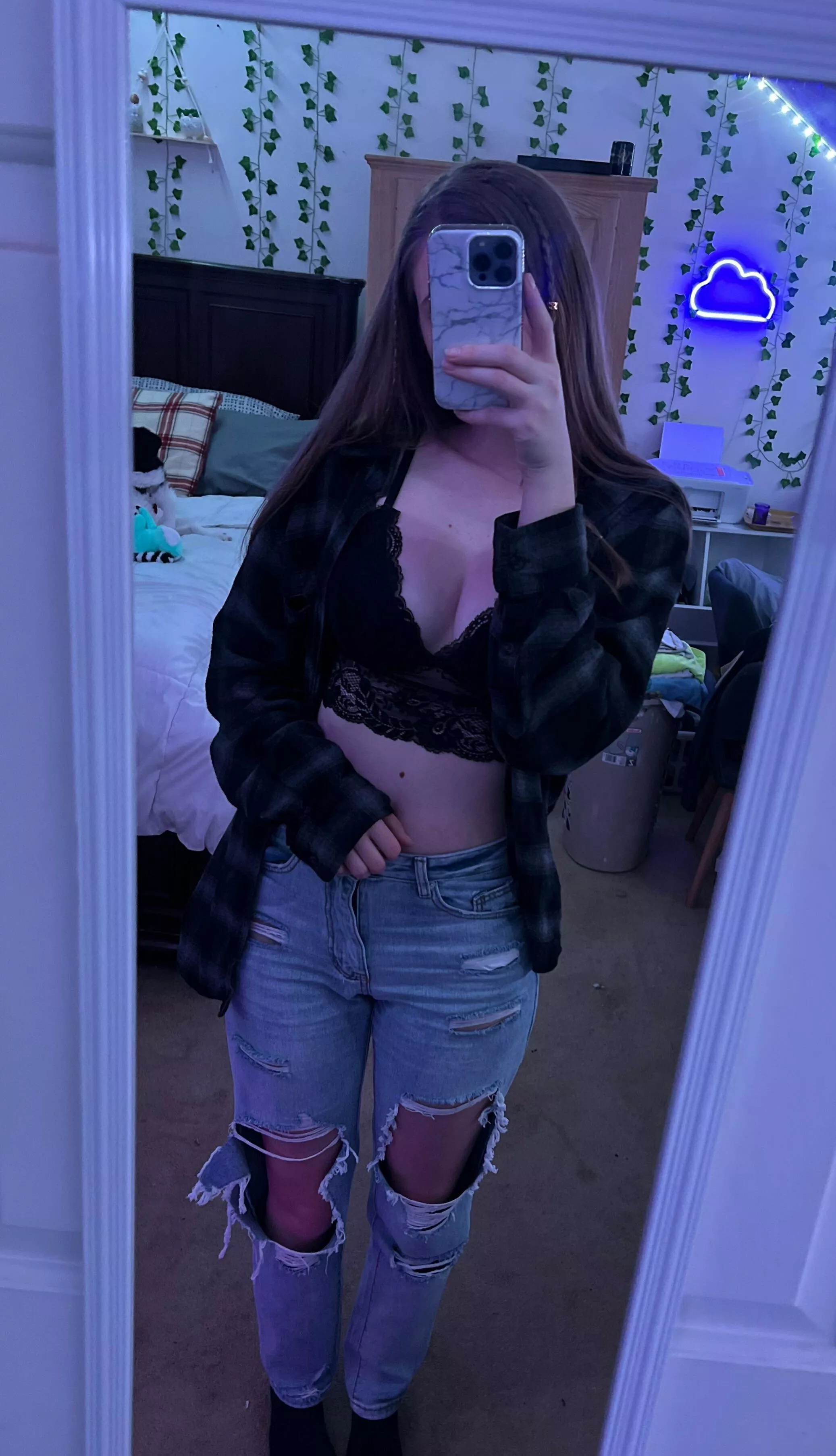 f19 y’all were so welcoming to my first post, have another 🫶🏻 now I just need to actually get my first badge and be a REAL bunny 