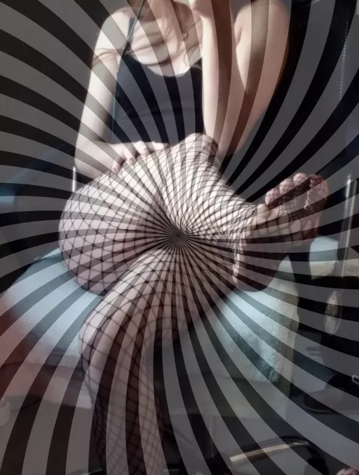 Feet freaks and gooners are pathetic 🤭 change my mind!