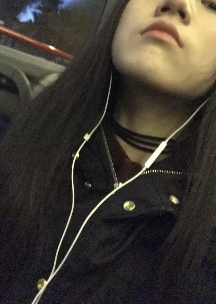 fuck my throat until my choker snaps… send me to class prettier