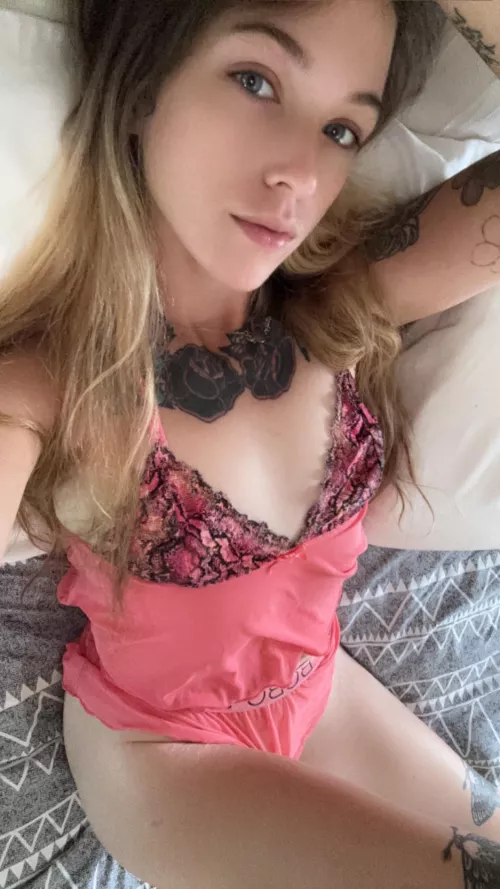 Good morning Hotties, my new lingerie feels like sleeping on a cloud 🥰