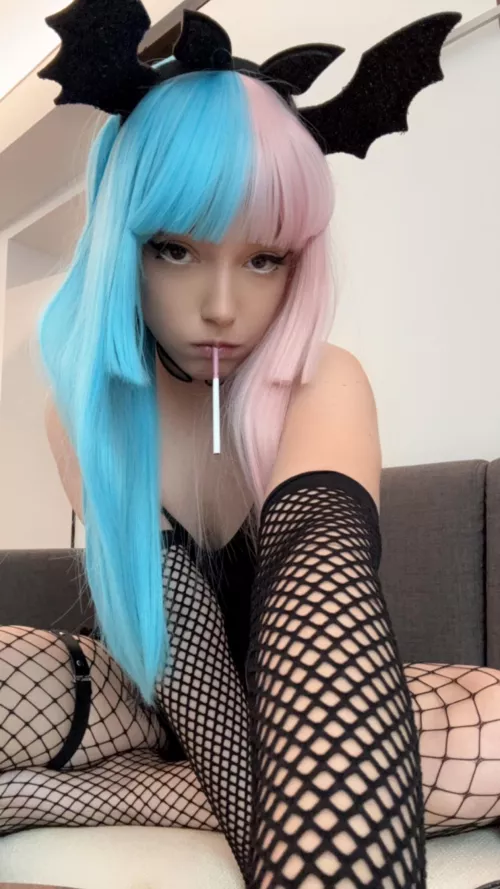 Halloween is cumming soon, I hope i will too <3