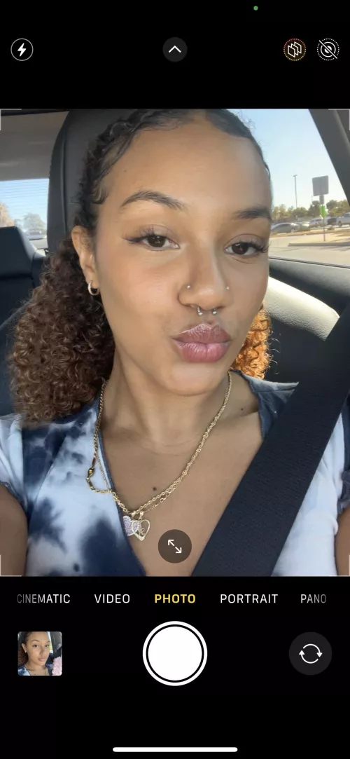 Have you seen a girl that’s Panamanian, Mexican and Jamaican 😅😅