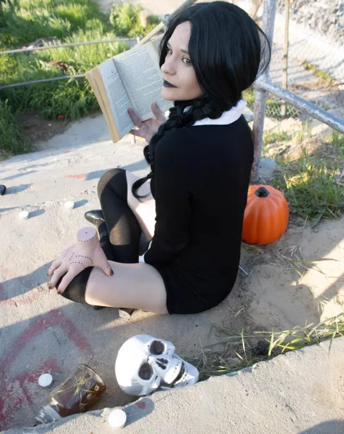 I could make the hairs on your neck stand up. 😎😘