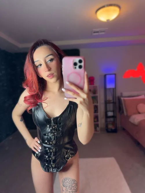 I know I make you so weak beta. 😏