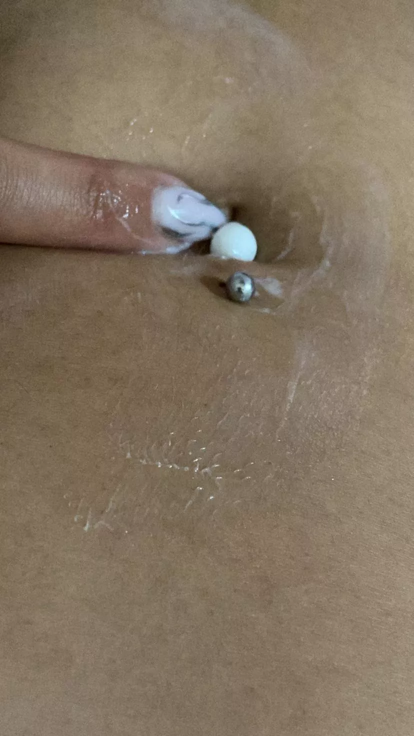 I know you'd like to pass your tongue here