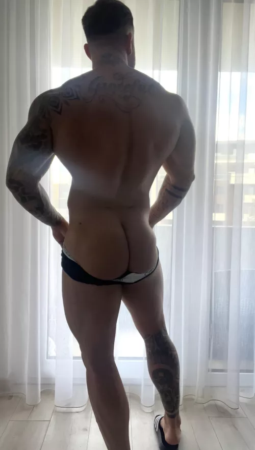 I squat a lot. Hope you can tell it.