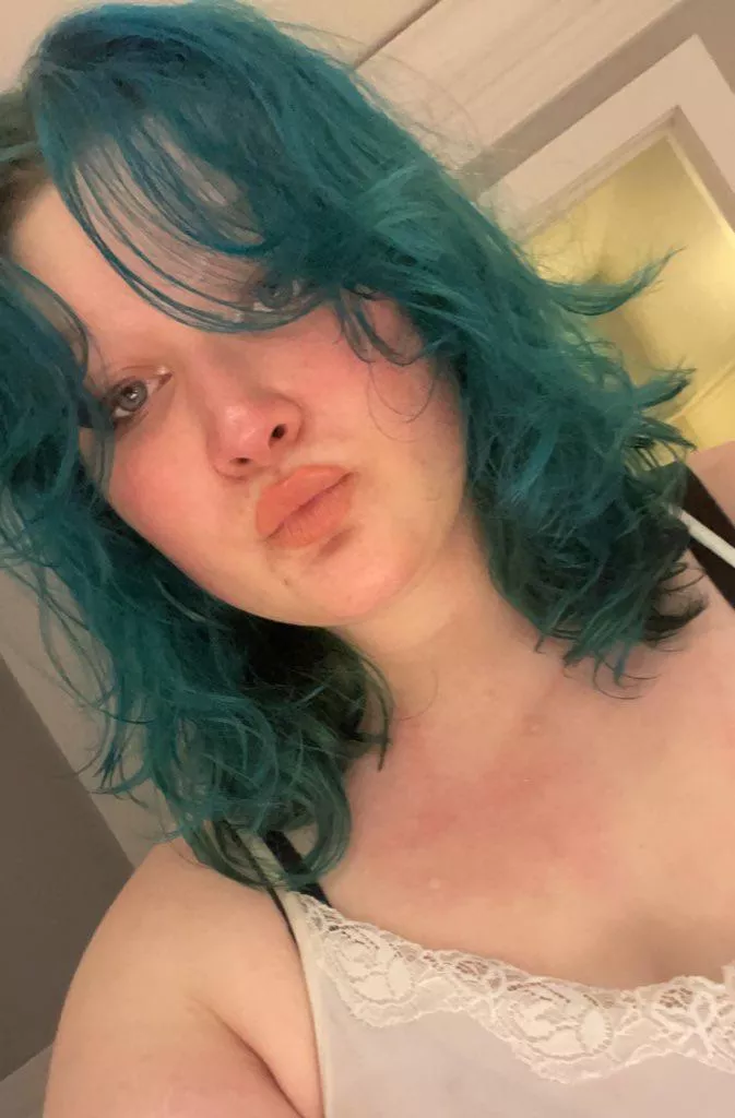 If you want my attention you’ll have to pay for it 💸💅