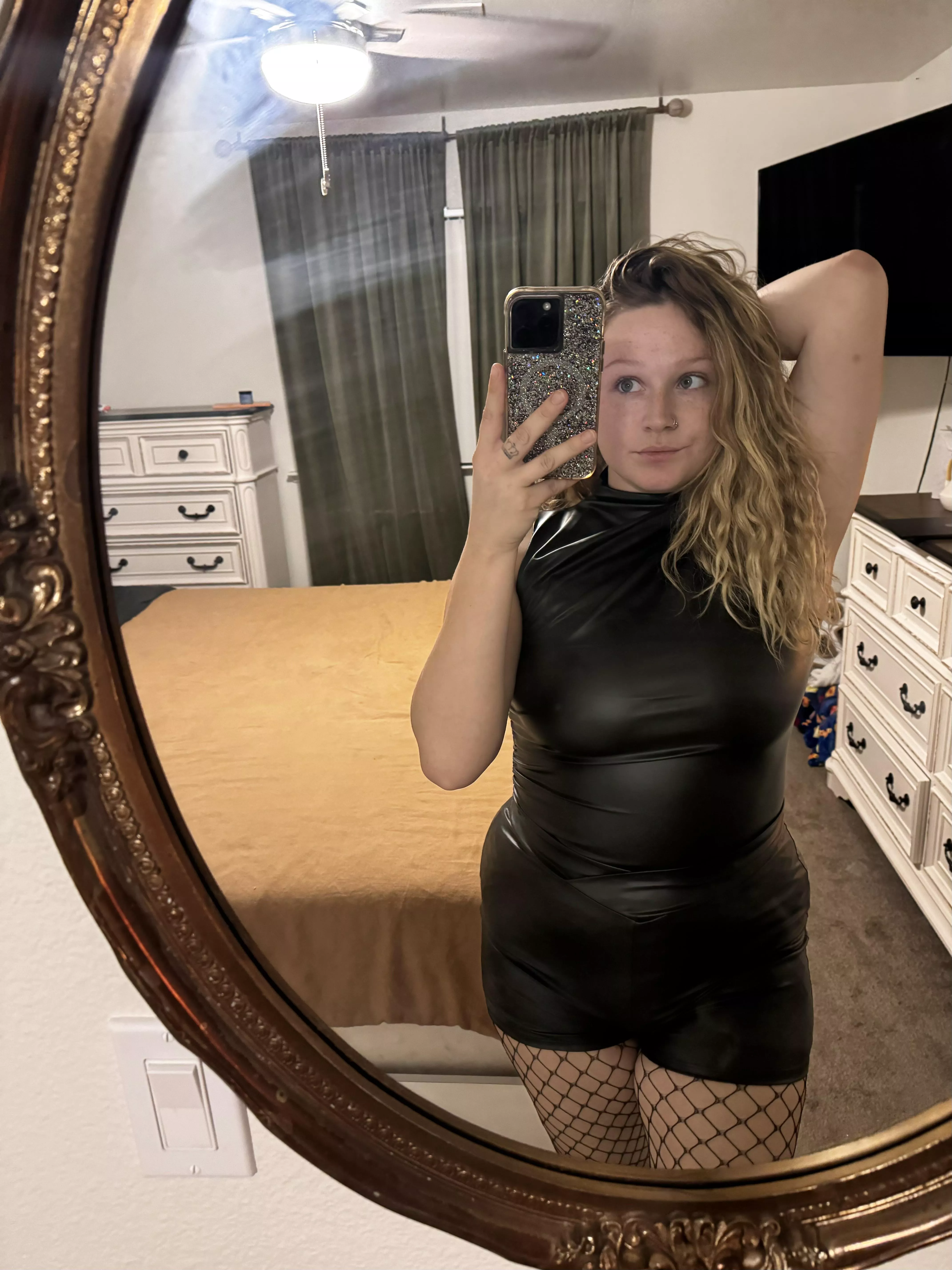 I’m ready to hold your boner ;)