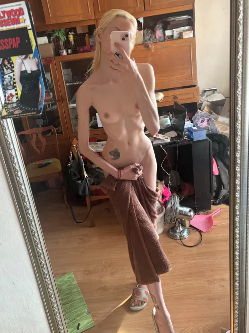 Just came out from the shower and I'm still wet