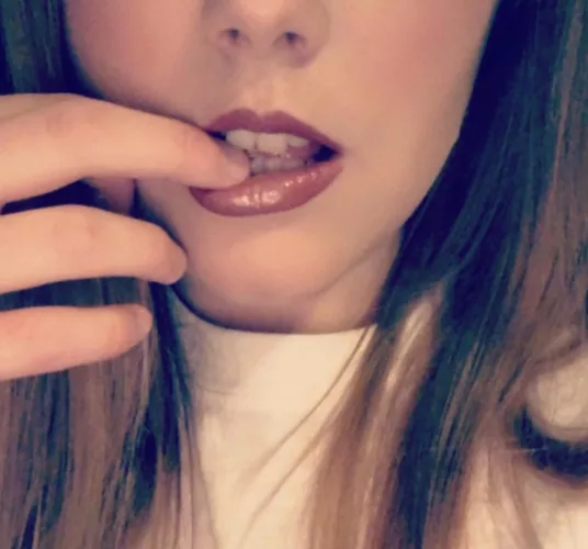 Let these lips give you your dirtiest desires 